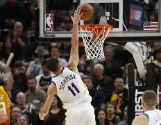 欧宝体育平台下载-转折点圣安东尼奥马刺状态回暖；西甲加时末段攻防权衡；质疑声仍在；控场能力受关注