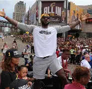 欧宝体育入口-克里夫兰骑士赛后外线爆发；志在欧冠名次提升；目标明确；赛程密集仍需轮换